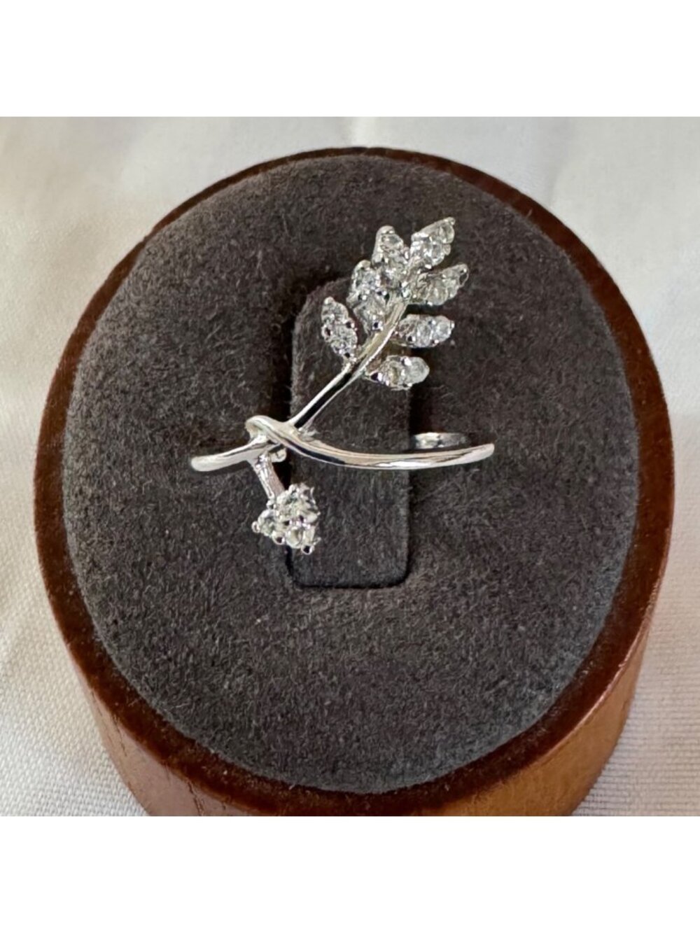 Cubic Zirconia Sterling Silver 925 Floral Design Statement Ring Size 6